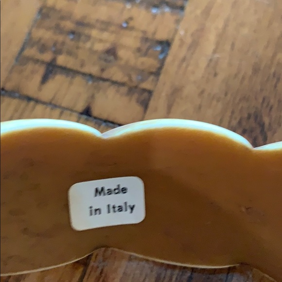 3/$10 Vintage Italian bangle - Picture 3 of 5